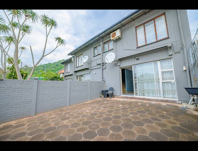3 BEDROOM SECTIONAL TITLE FOR SALE IN RESERVOIR HILLS
